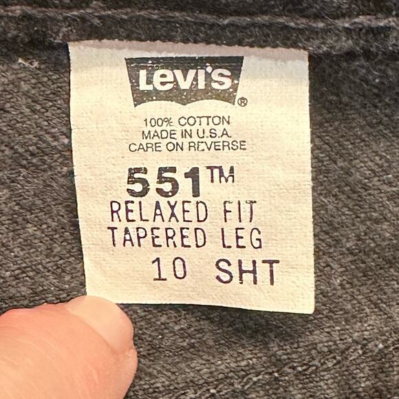 Vintage Levi’s Relaxed Fit Tapered Leg Black Denim Jeans 10S Made in the USA - Picture 3 of 7